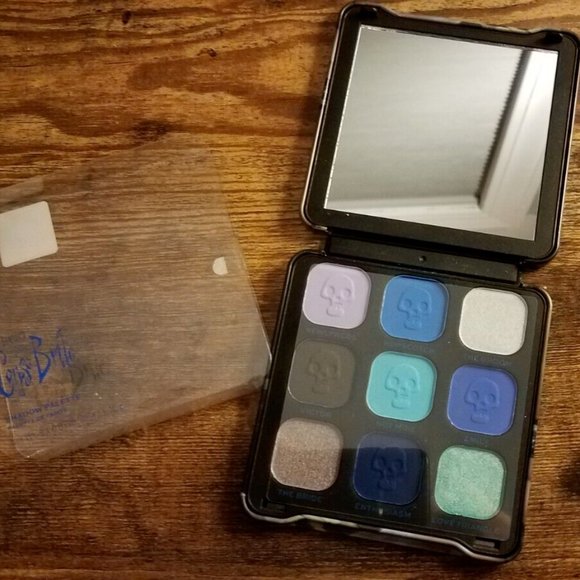 New Tim Burton's Corpse Bride X Revolution Eye Shadow Newly Weds - Picture 7 of 10